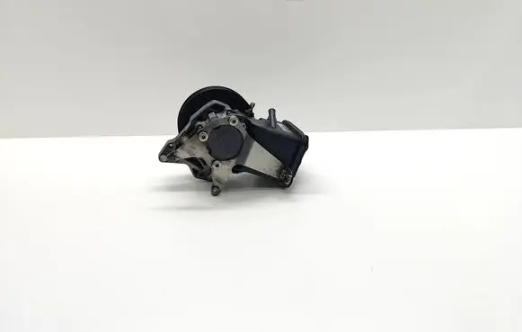 BMW 5 E60 E61 Power steering pump 7693974 7693974101 6760956010