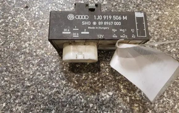 Skoda Roomster (5J) Coolant fan relay 1J0919506M