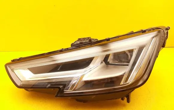 Audi A4 S4 B9 Headlight/headlamp 8W0941033