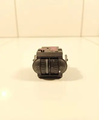 Volkswagen Golf V Headlight level height control switch 1K0941333
