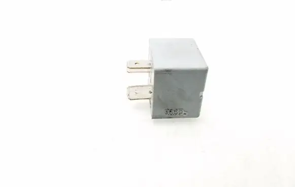Volkswagen PASSAT B6 Other relay 141951253B