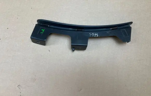Porsche Macan (95B) Rear bumper mounting bracket 95B853827A