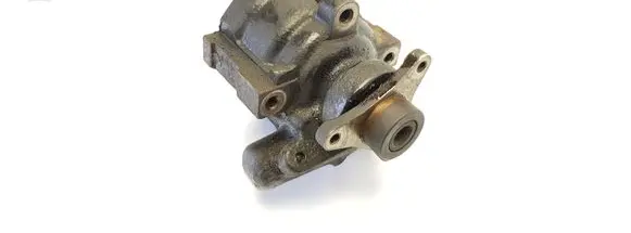 Renault Laguna I Power steering pump 7700823735 7700823794E