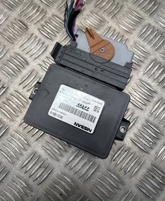 Nissan X-Trail T32 Hand brake control module 360324BA1A A2C38697300 200000016165898
