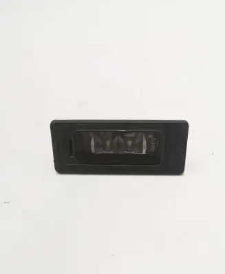 Volkswagen Touareg II Number plate light 3AF943021A