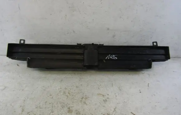 BMW 7 G70 Intercooler air guide/duct channel 3U5A3588706