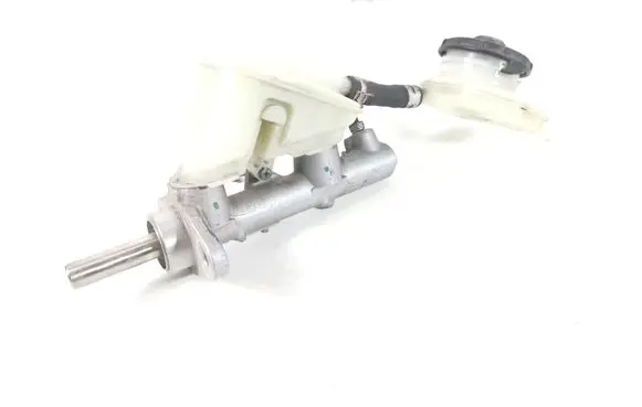 Master brake cylinder