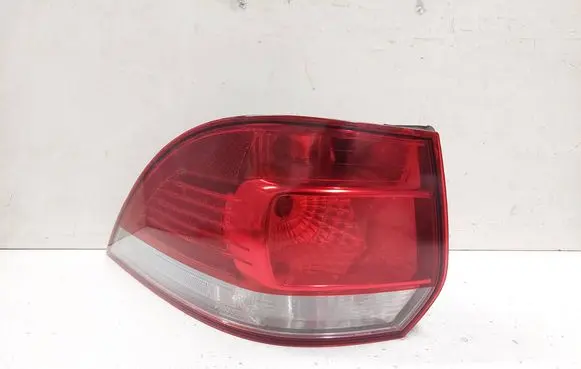 Volkswagen Golf VI Rear/tail lights 1K9945111D 1K9945095G