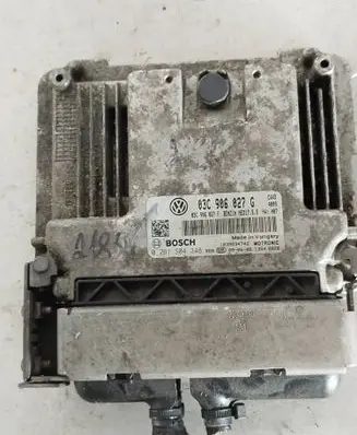Volkswagen Golf VI Engine control unit/module 03c906027g 0261s04348
