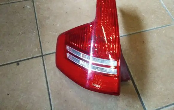 Citroen C4 I Rear/tail lights 9EL35405001
