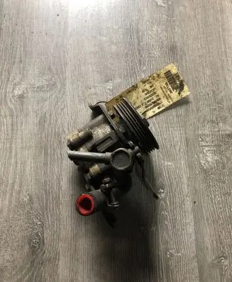 Nissan Micra Power steering pump