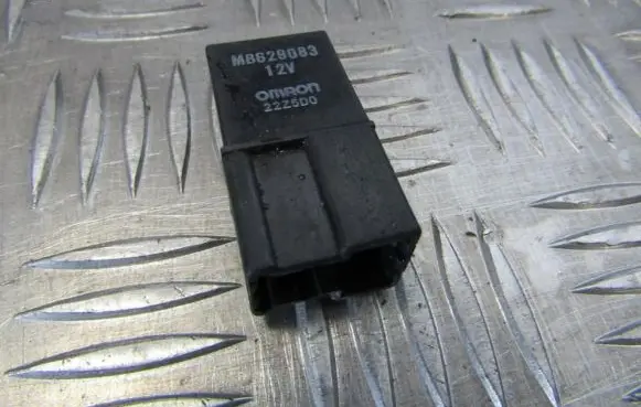 Mitsubishi Galant Other relay mb629083