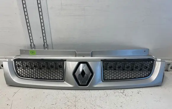 Renault Trafic II (X83) Front bumper upper radiator grill 91166534 7700313438 525719894