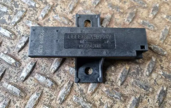 Audi Q5 SQ5 Keyless (KESSY) go control unit/module 80A907247