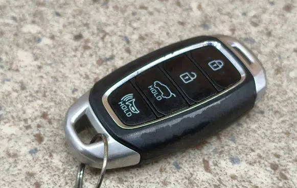 Hyundai Santa Fe Ignition key/card 