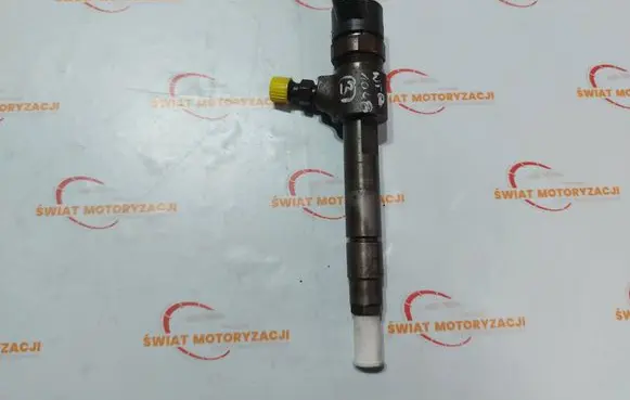 Opel Zafira B Fuel injector 0445110276