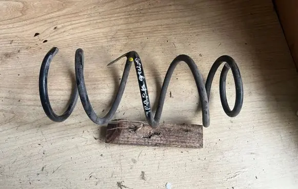 Chevrolet Spark Rear coil spring 96682490