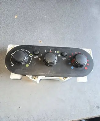 Renault Trafic III (X82) Climate control unit E1093049AC 0972016 30080060