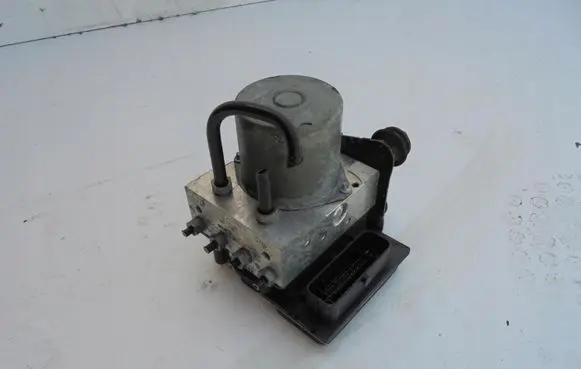 Audi A4 S4 B8 8K ABS Pump
