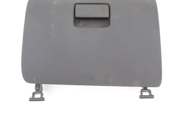 Ford Focus Glove box handle C88RA