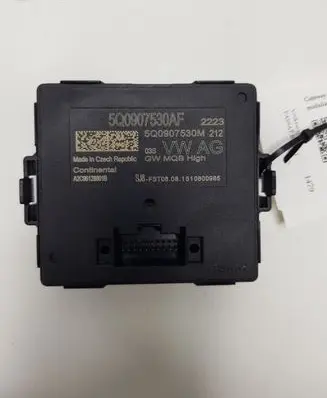 Volkswagen PASSAT B8 Gateway control module 5Q0907530AF 5Q0907530M A2C96128801B