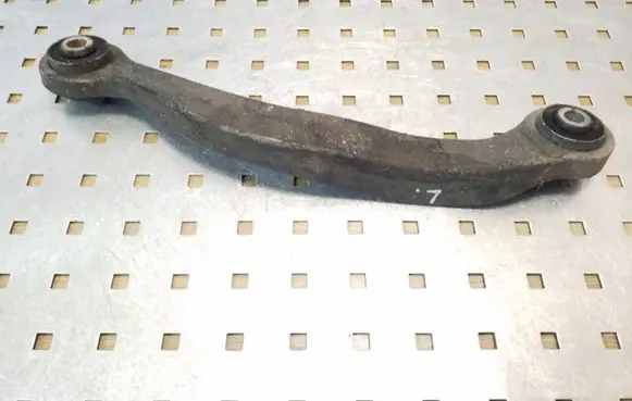 Chrysler 300 - 300C Rear upper control arm/wishbone