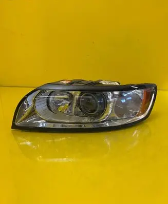 Volvo V50 Headlight/headlamp 32206139