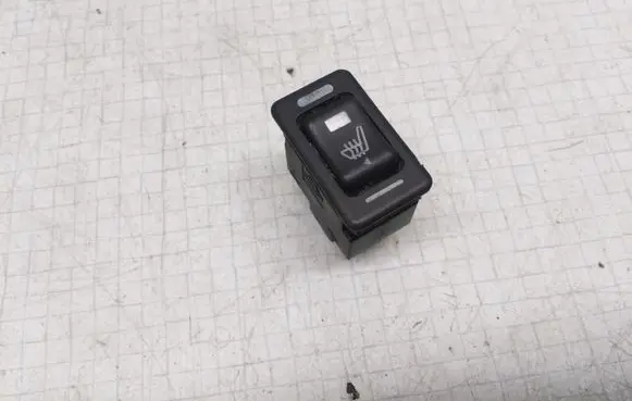 Nissan Almera N16 Seat heating switch 261246