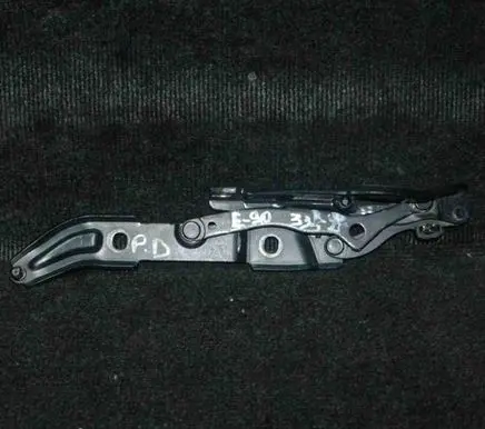 BMW 3 E90 E91 Tailgate/trunk/boot hinge 7060627