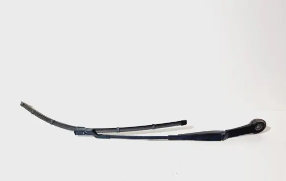 Ford Focus Front wiper blade arm BM5117526BB BM5117526AB