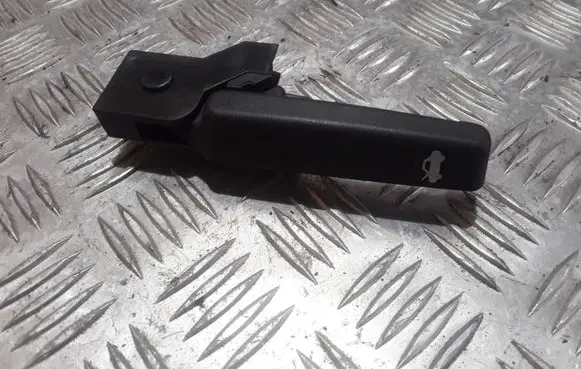 Chevrolet Cruze Engine bonnet (hood) release handle
