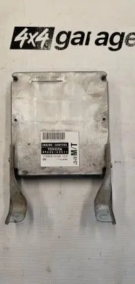 Toyota Land Cruiser (J100) Engine control unit/module 8966660511 1758005160