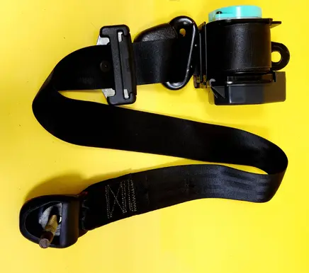 Chrysler Voyager Front seatbelt 4680193