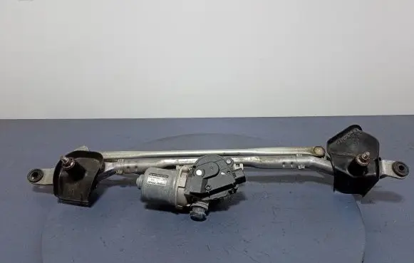 Suzuki Baleno IV Front wiper linkage and motor 38100-68P01