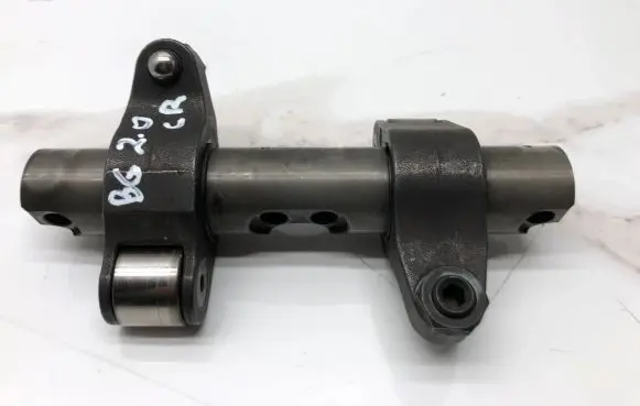 Volkswagen PASSAT B6 other engine part 038443H