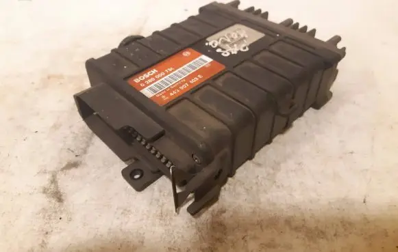 Volkswagen PASSAT B3 Engine control unit/module 443907403E 0280000736