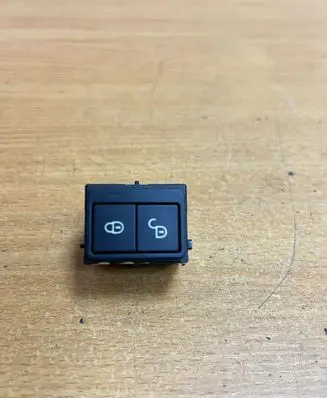 Land Rover Discovery Sport Central locking switch button FK7214017AC 1601041
