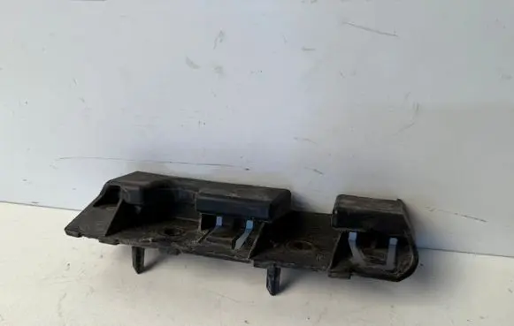 Peugeot 508 RXH Front bumper mounting bracket 9686570380