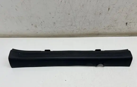 KIA EV6 Front sill trim cover 85880CV000