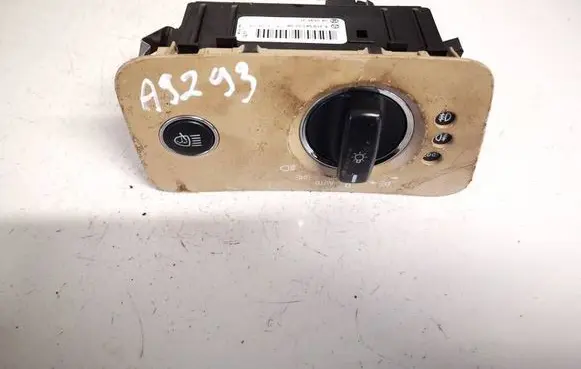 Mercedes-Benz CLS C219 Light switch a2195450104 04059131