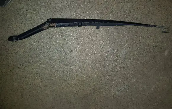 BMW 3 E46 Front wiper blade arm 61618225993