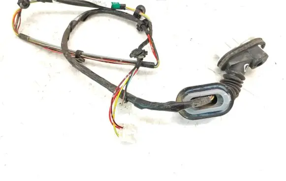 Mazda 626 Rear door wiring loom