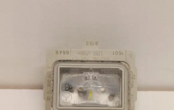 Mercedes-Benz E W213 Number plate light A0999067000