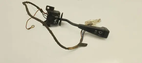 BMW 3 E30 Wiper control stalk 1372582 8370