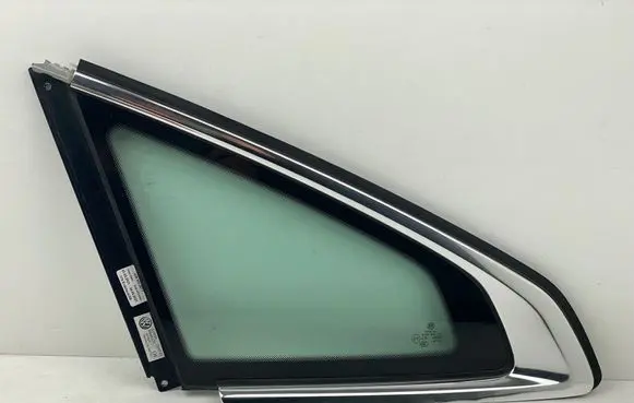 Rear side window