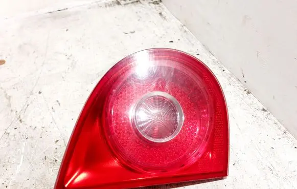Volkswagen Golf V Tailgate rear/tail lights 1K6945093E