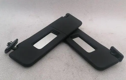 Chevrolet Camaro Sun visor clip/hook/bracket 92230979