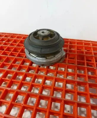 Audi A8 S8 D2 4D Engine mount bracket 4D0199381H 4D0199381J 4D0199381G