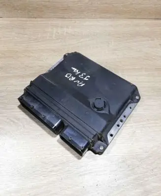Toyota Auris 150 Engine control unit/module ECU 8966102D81 MB1758009580