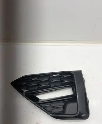 BMW 2 F46 Front bumper lower grill 8073898 5112 19593510